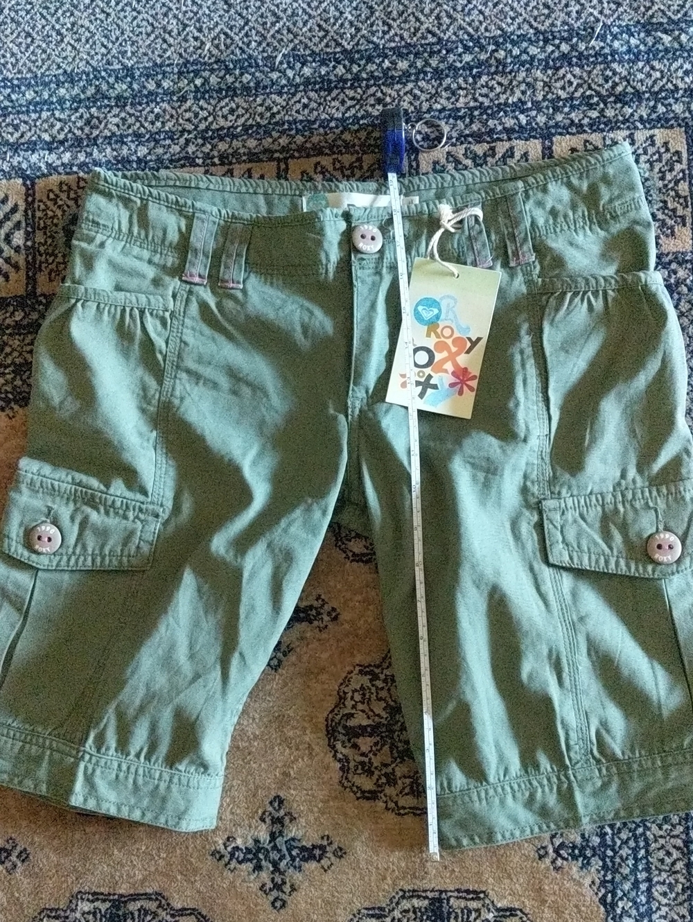 Knee length shorts. Tags still on - Picture 5 of 6